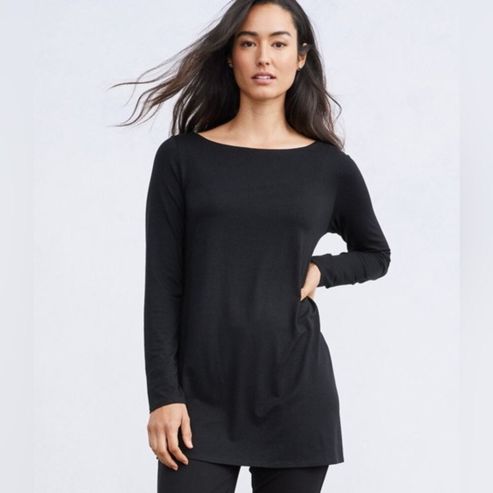 Eileen Fisher, black scoop neck tunic. Large.
